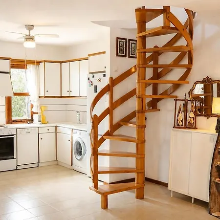 Sea Breeze House 50m From - 2floors- 6guests Gerakini