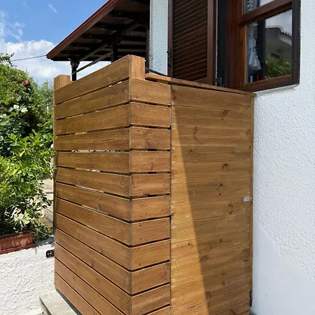 Sea Breeze House 50m From - 2floors- 6guests *