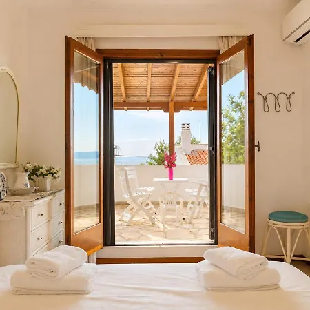 Hébergement de vacances Sea Breeze House 50m From - 2floors- 6guests