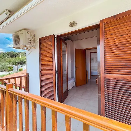 Sea Breeze House 50m From - 2floors- 6guests
