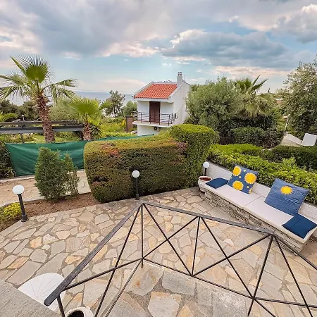Sea Breeze House 50m From - 2floors- 6guests *
